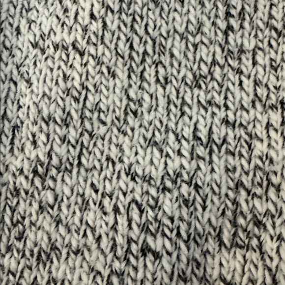 Chaps Men's Quarter-Zip Heavy Knit Sweater. XL - Picture 6 of 6